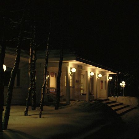 Hotelli Kultainen Joutsen Kuusamo Eksteriør bilde