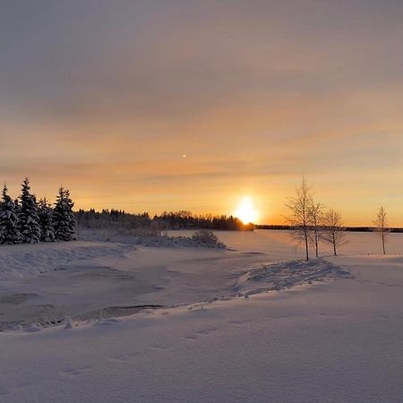 Hotelli Kultainen Joutsen Kuusamo Eksteriør bilde