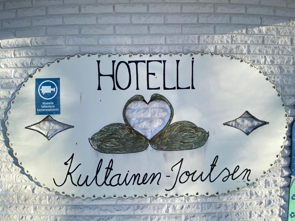 Hotelli Kultainen Joutsen Kuusamo Eksteriør bilde
